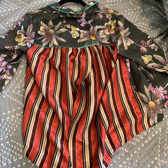 Anthropologie Eloise petal and stripe Sleep Shirt - Picture 3 of 4